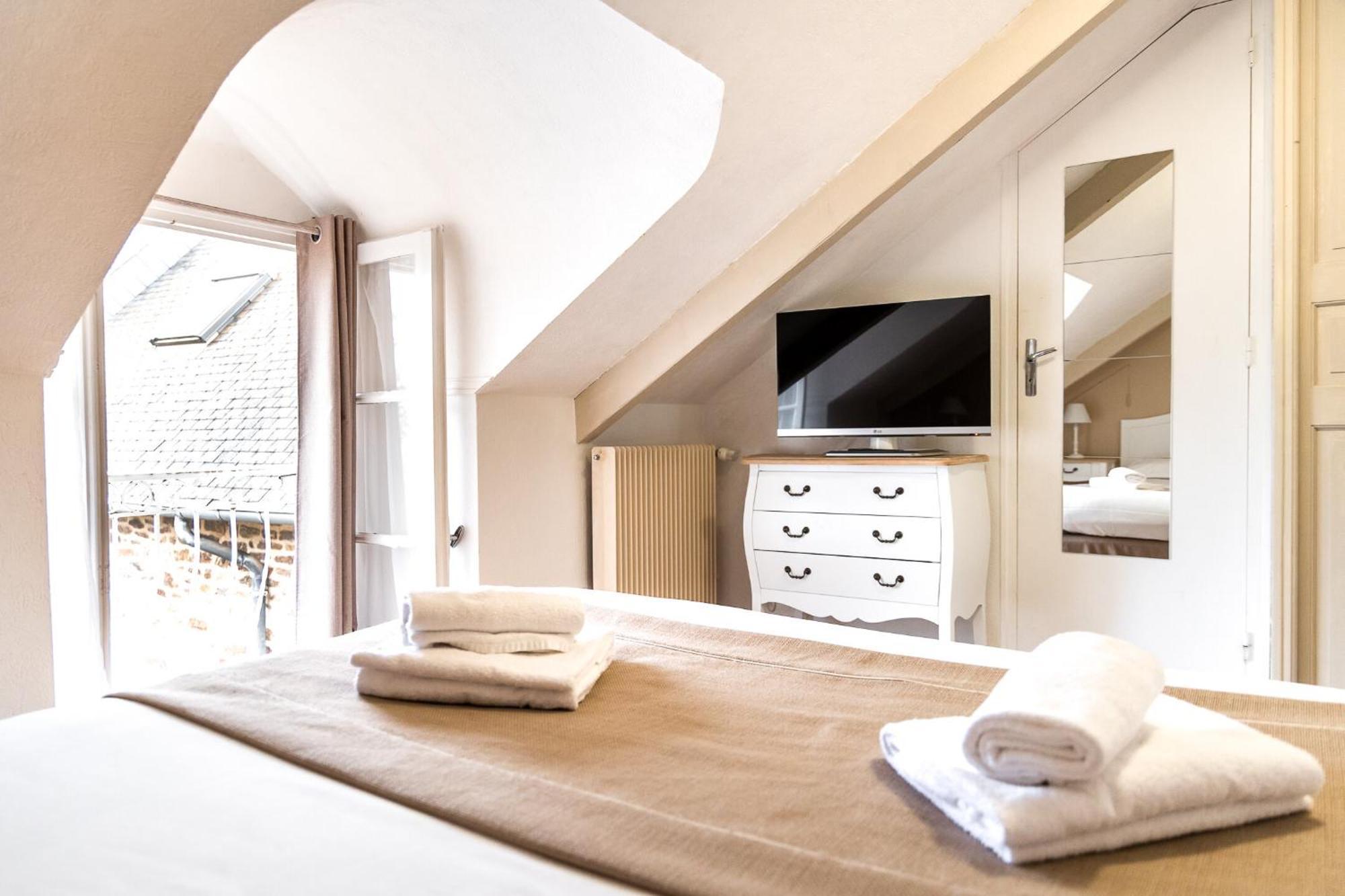 Demeures & Chateaux - Hotel De La Porte Saint-Malo Динан Экстерьер фото